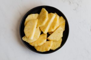ananas bruciagrassi con proprietà digestive e diuretiche
